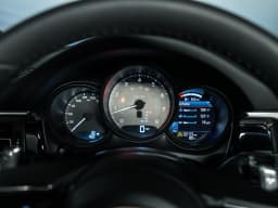 Porsche Macan S AWD 2026 — side view