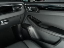 Porsche Macan S AWD 2026 — side view
