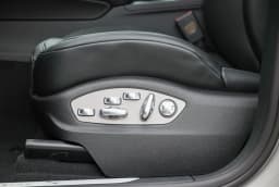 Porsche Macan S AWD 2026 — side view