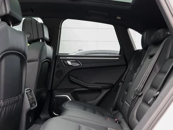Porsche Macan S AWD 2026 — side view