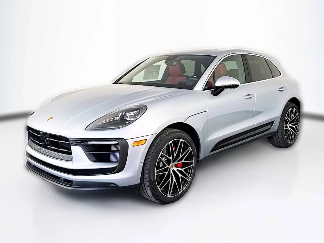 Porsche Macan S AWD 2025 — side view