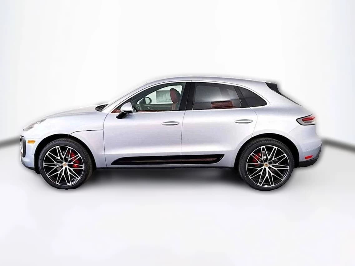 Porsche Macan S AWD 2025 — side view