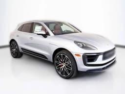 Porsche Macan S AWD 2025 — side view