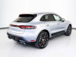 Porsche Macan S AWD 2025 — side view