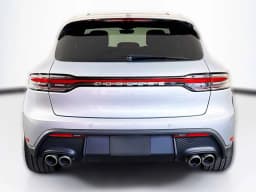 Porsche Macan S AWD 2025 — side view