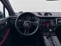 Porsche Macan S AWD 2025 — side view