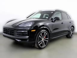 Porsche Cayenne S AWD 2025 — side view