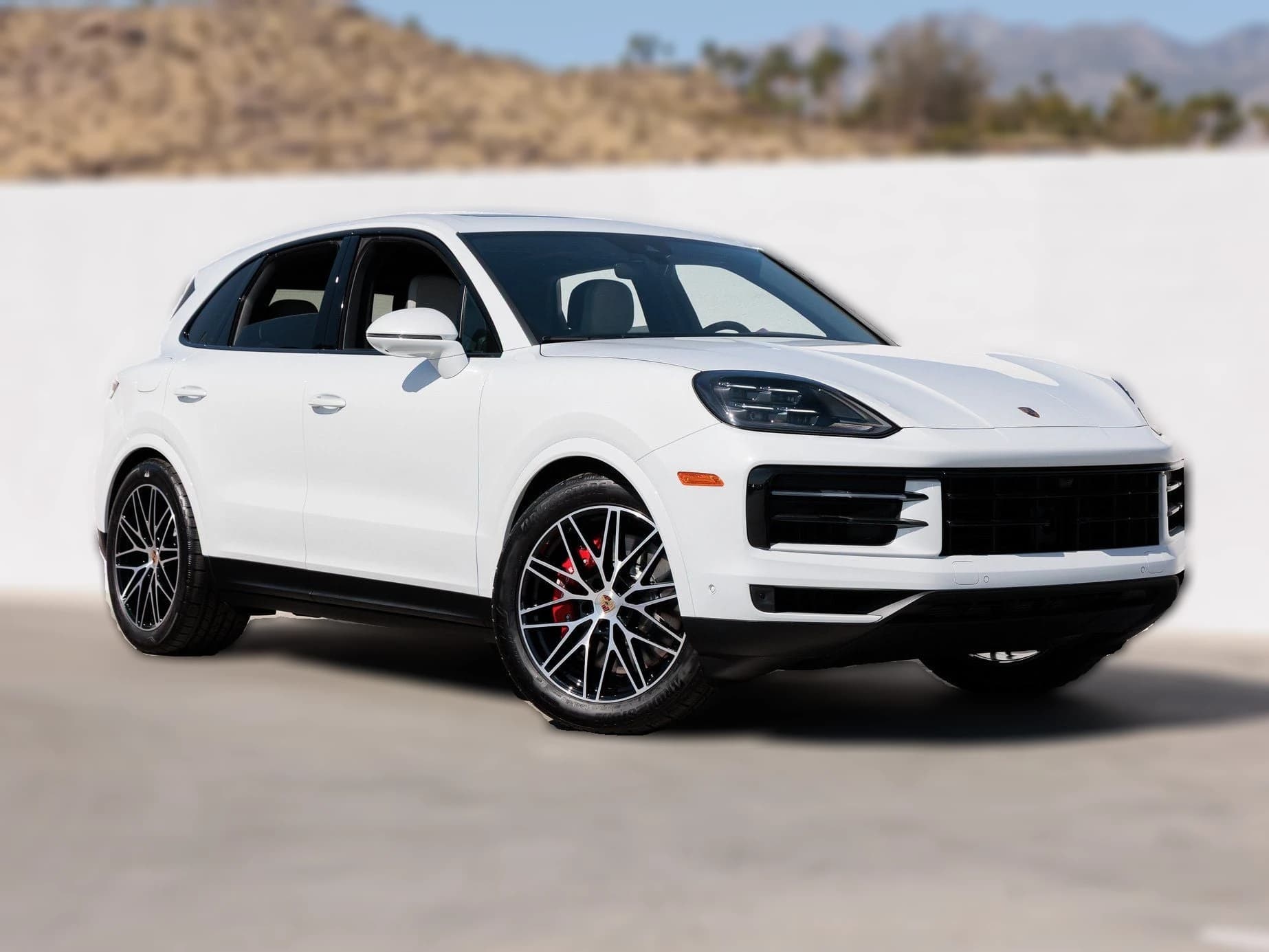 Porsche Cayenne S AWD 2025 — side view