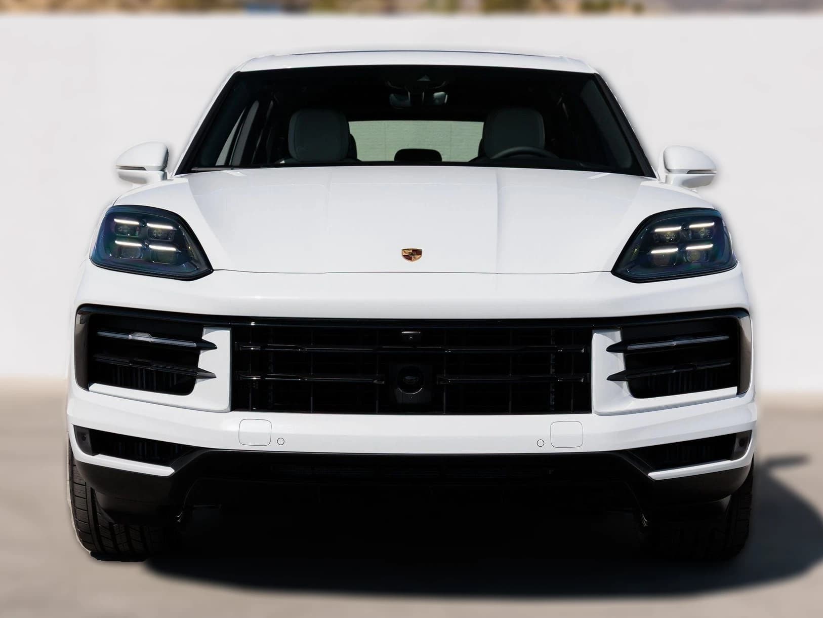 Porsche Cayenne S AWD 2025 — side view