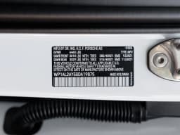 Porsche Cayenne S AWD 2025 — side view