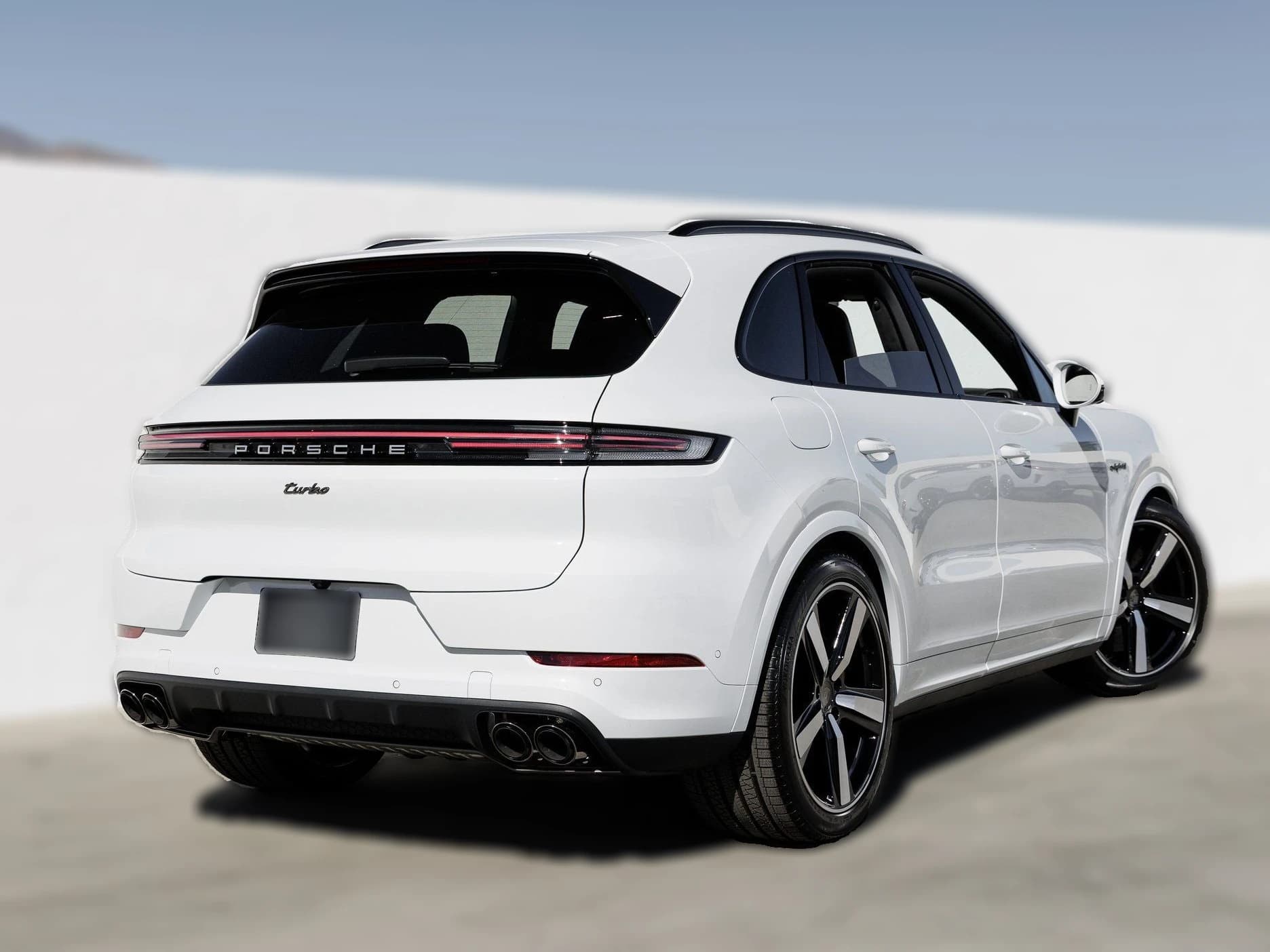 Porsche Cayenne Turbo E-Hybrid AWD 2026 — side view