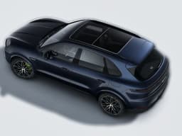 Porsche Cayenne S E-Hybrid AWD 2026 — side view