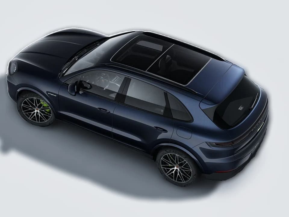 Porsche Cayenne S E-Hybrid AWD 2026 — side view