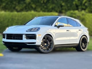 Porsche Cayenne Base Coupe AWD