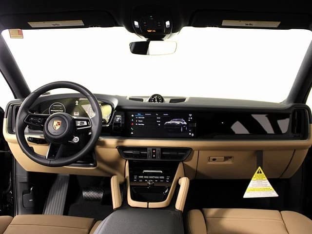 Porsche Cayenne Base Coupe AWD 2026 — side view
