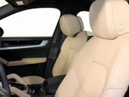 Porsche Cayenne Base Coupe AWD 2026 — side view