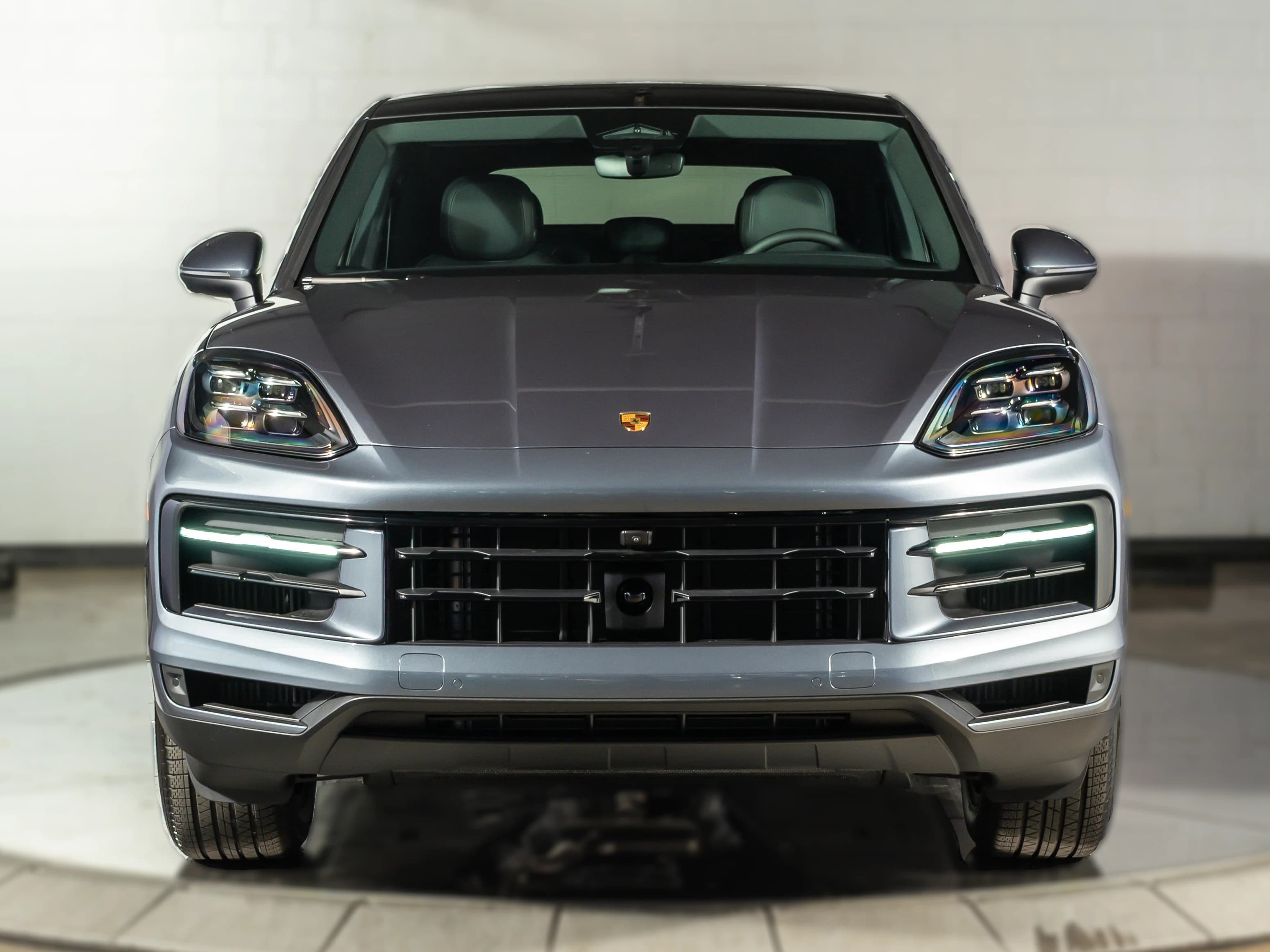 Porsche Cayenne Base Coupe AWD 2026 — side view