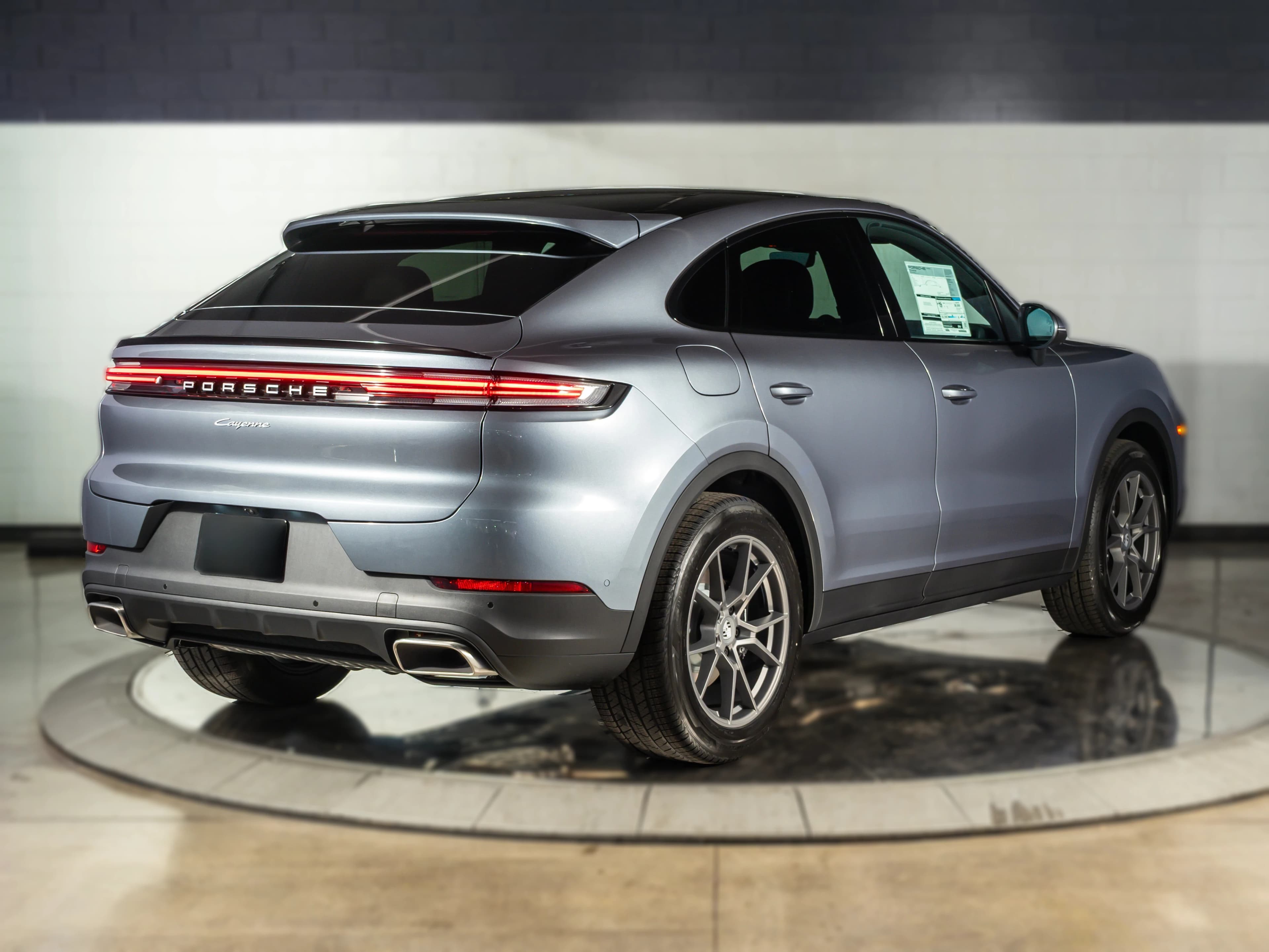 Porsche Cayenne Base Coupe AWD 2026 — side view