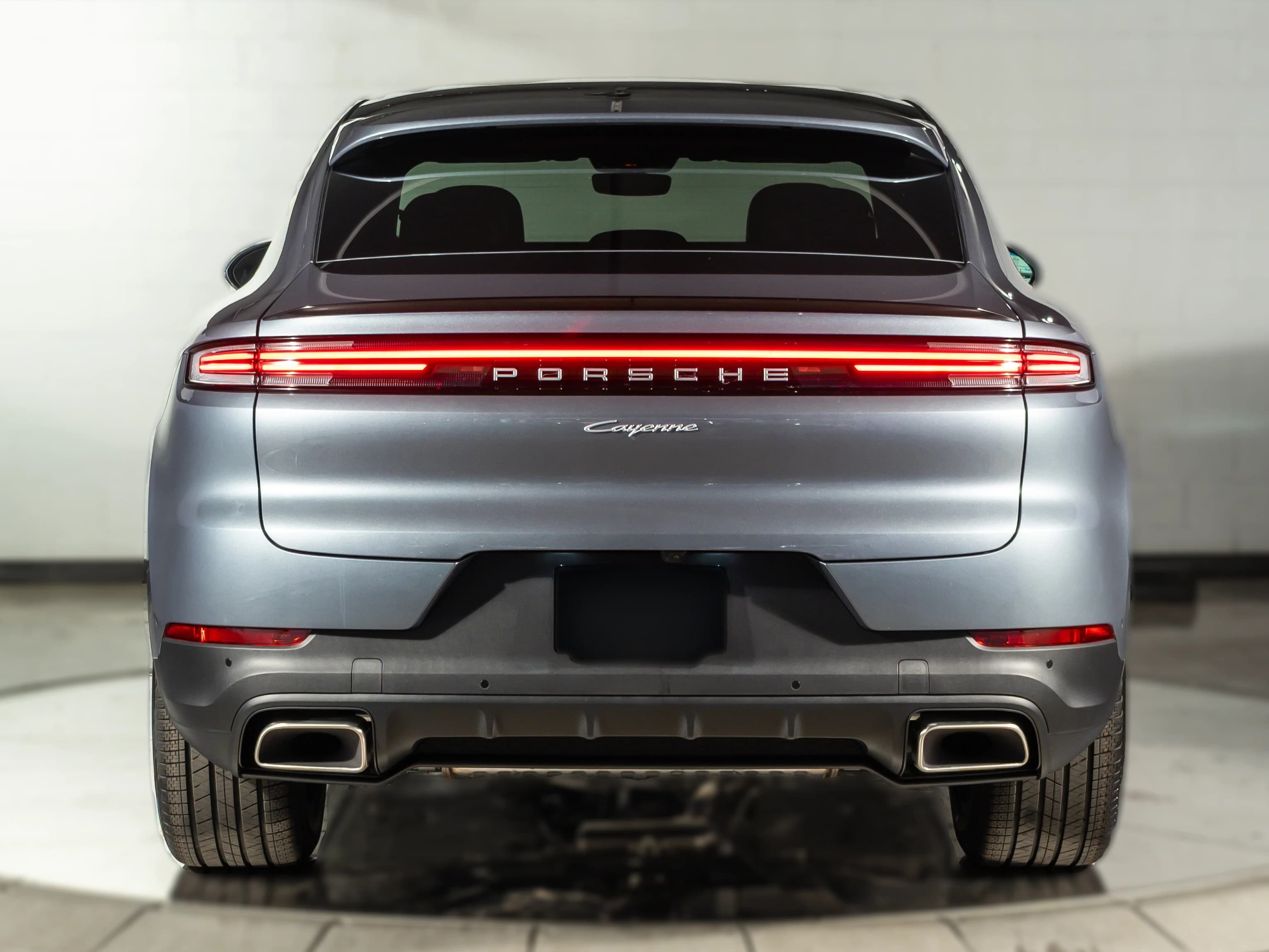 Porsche Cayenne Base Coupe AWD 2026 — side view