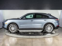 Porsche Cayenne Base Coupe AWD 2026 — side view