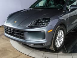 Porsche Cayenne Base Coupe AWD 2026 — side view