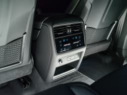 Porsche Cayenne Base Coupe AWD 2026 — side view