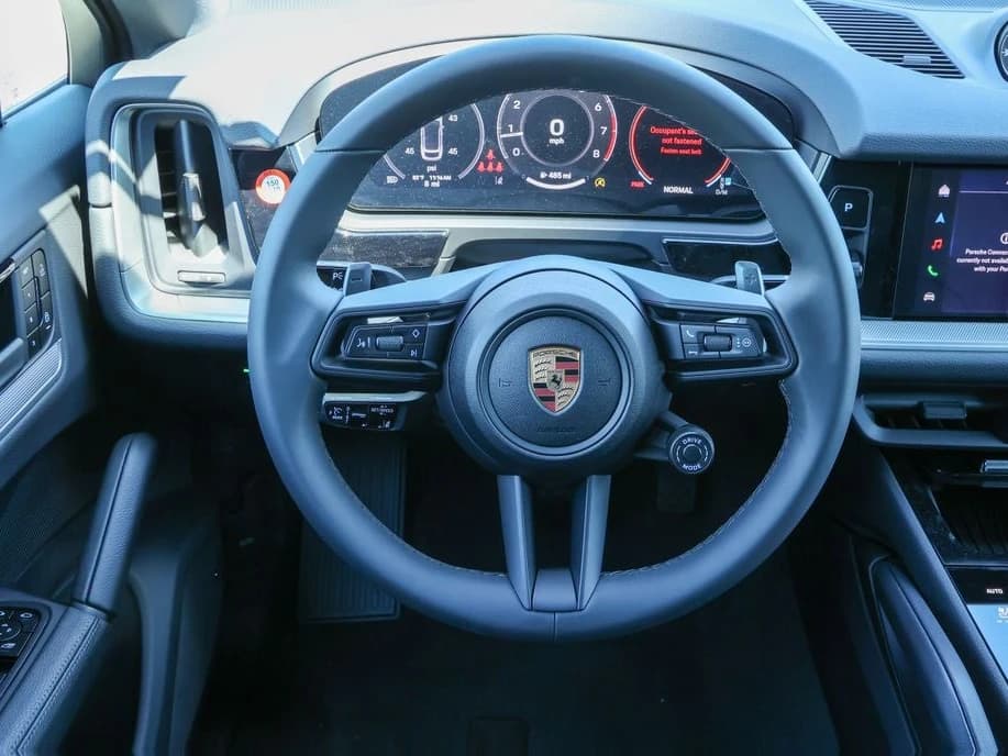Porsche Cayenne Base Coupe AWD 2026 — side view