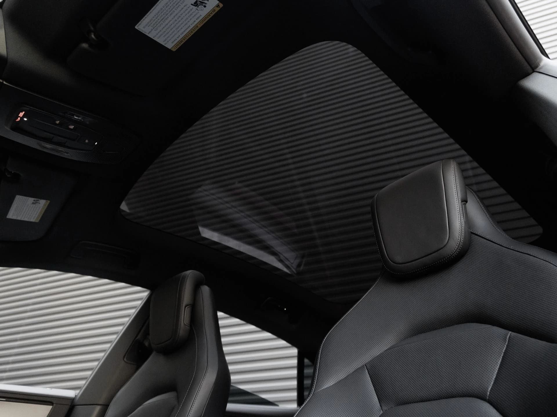 Porsche Cayenne Electric Coupe AWD 2026 — side view