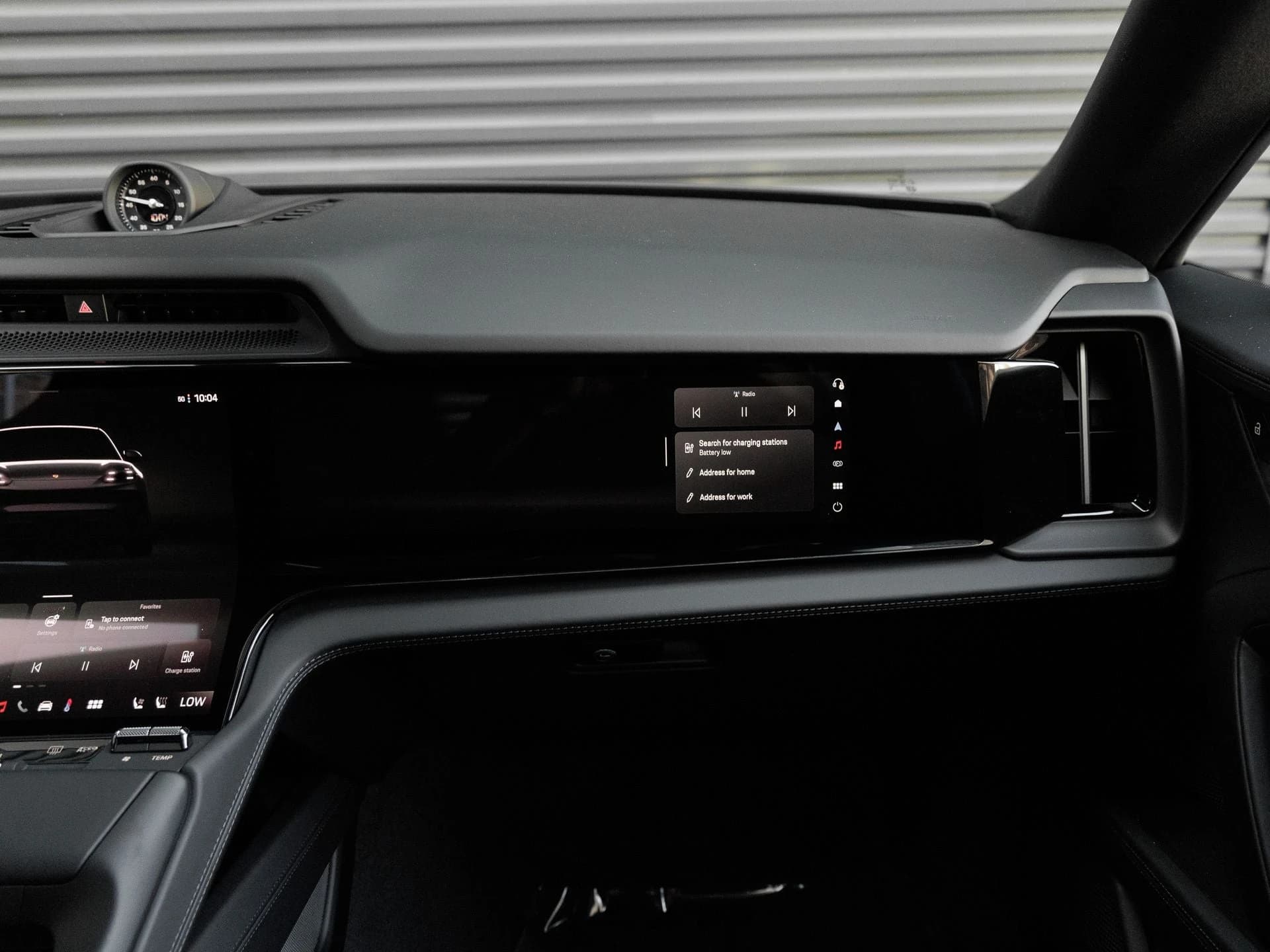 Porsche Cayenne Electric Coupe AWD 2026 — side view