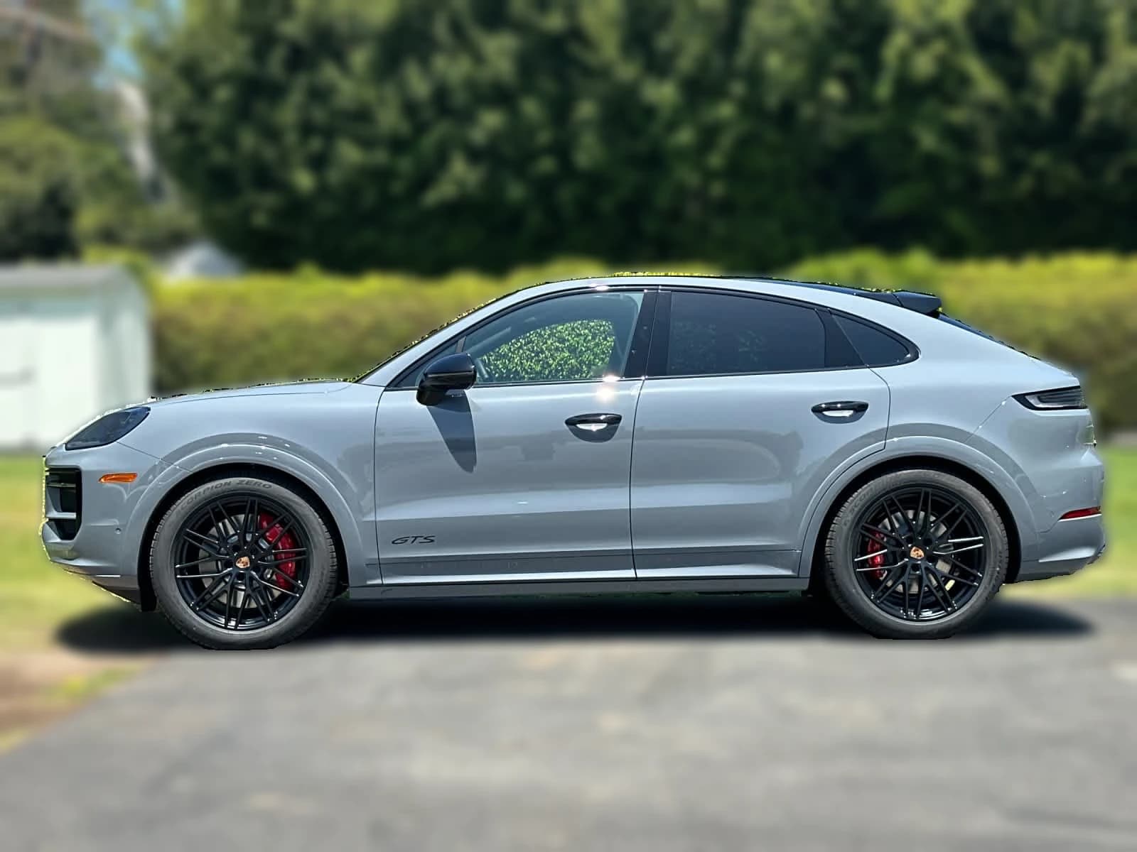 Porsche Cayenne GTS Coupe AWD 2026 — side view