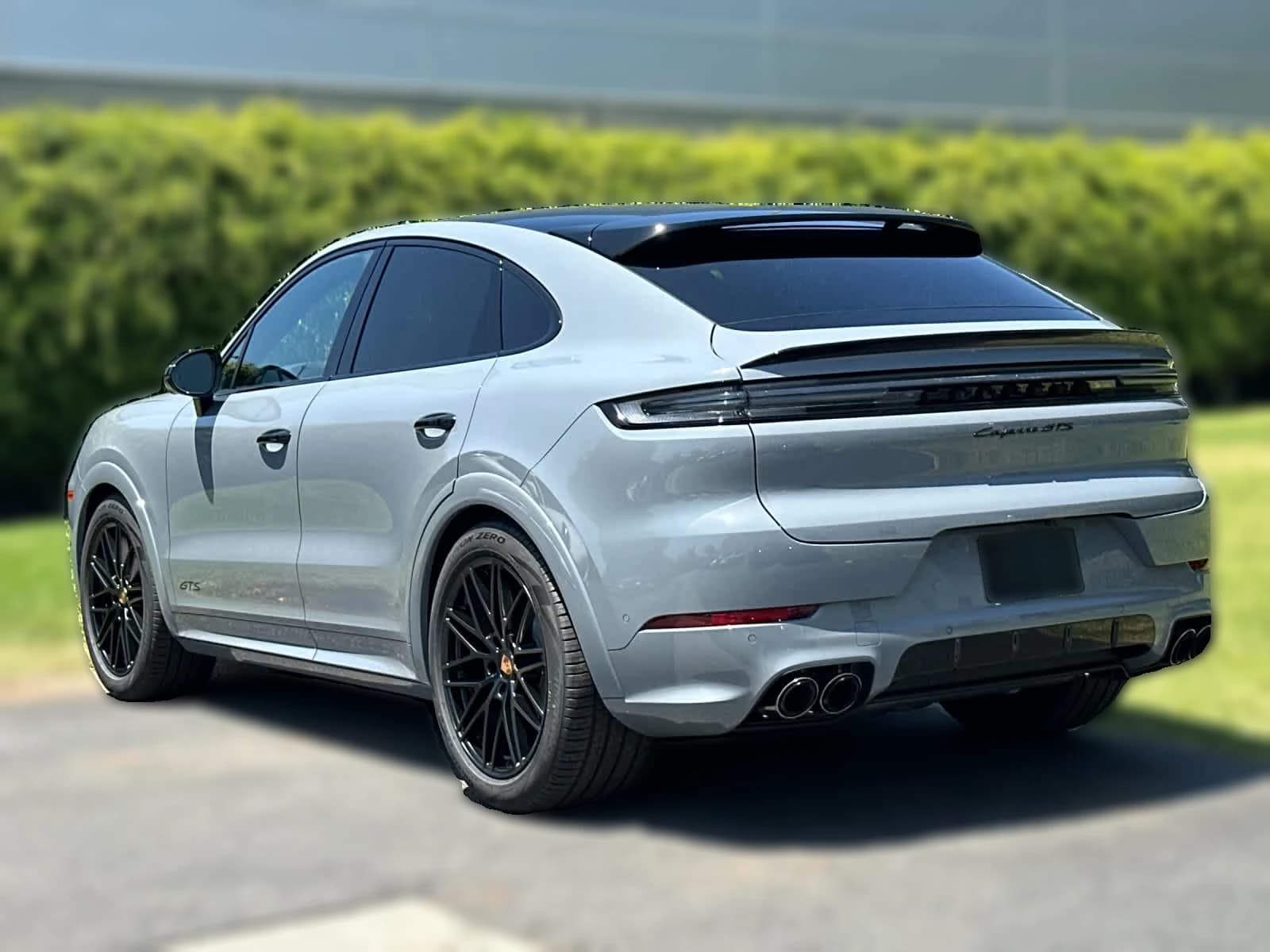 Porsche Cayenne GTS Coupe AWD 2026 — side view