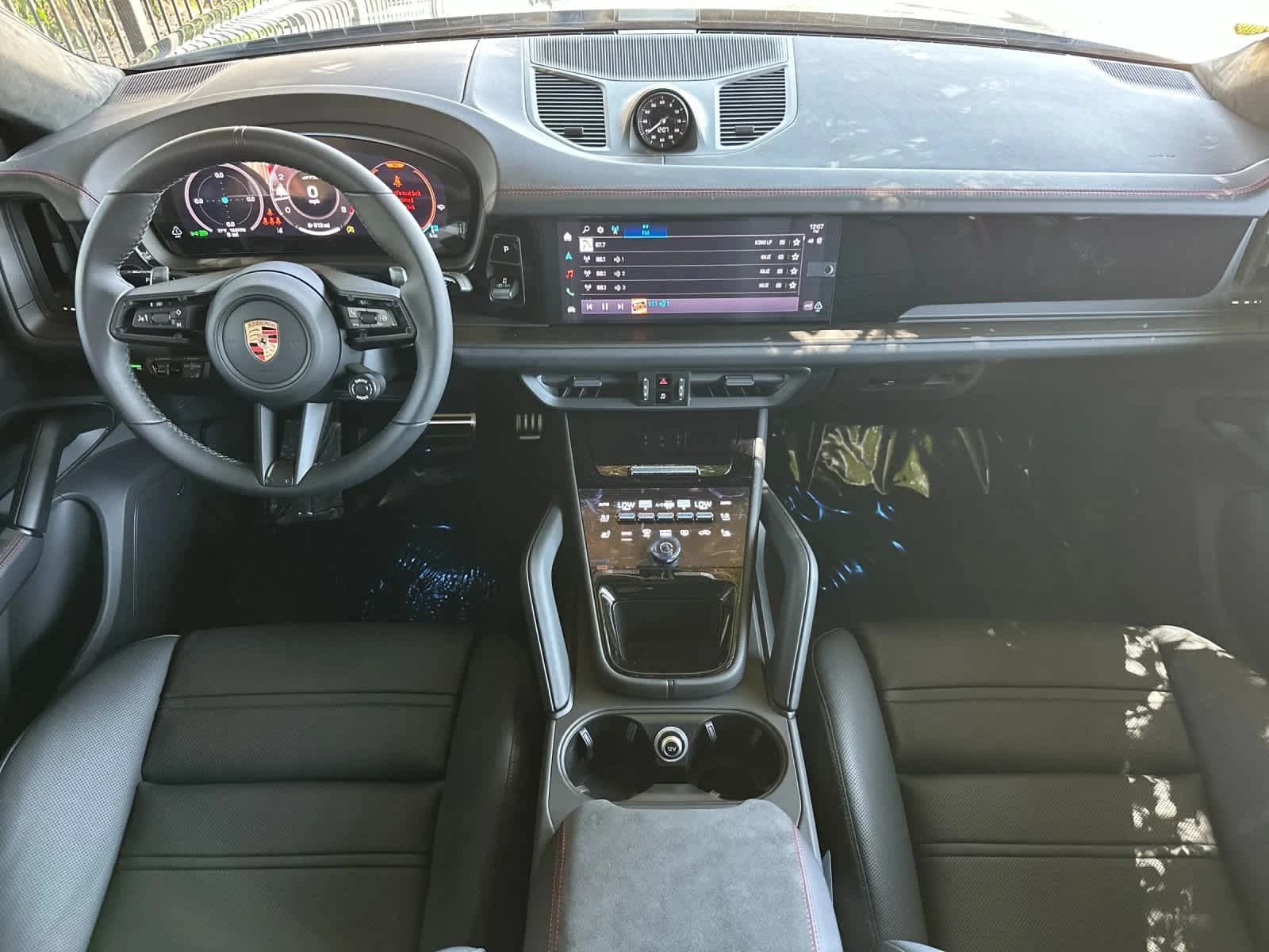 Porsche Cayenne GTS Coupe AWD 2026 — side view