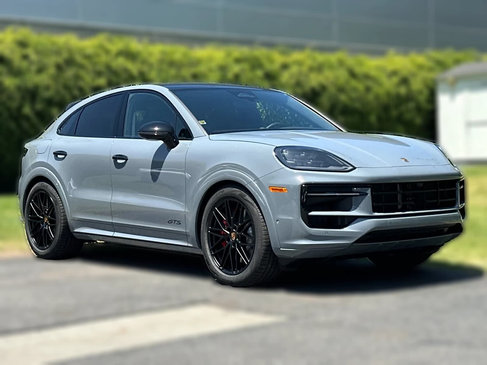 Porsche Cayenne GTS Coupe AWD 2026 — side view