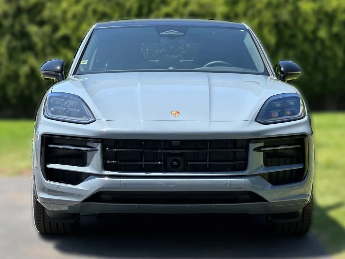 Porsche Cayenne GTS Coupe AWD 2026 — side view