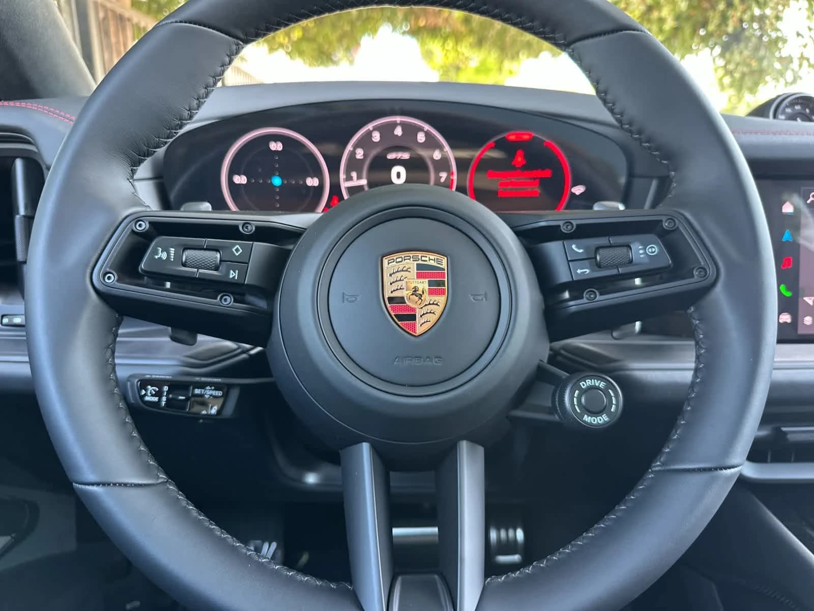 Porsche Cayenne GTS Coupe AWD 2026 — side view