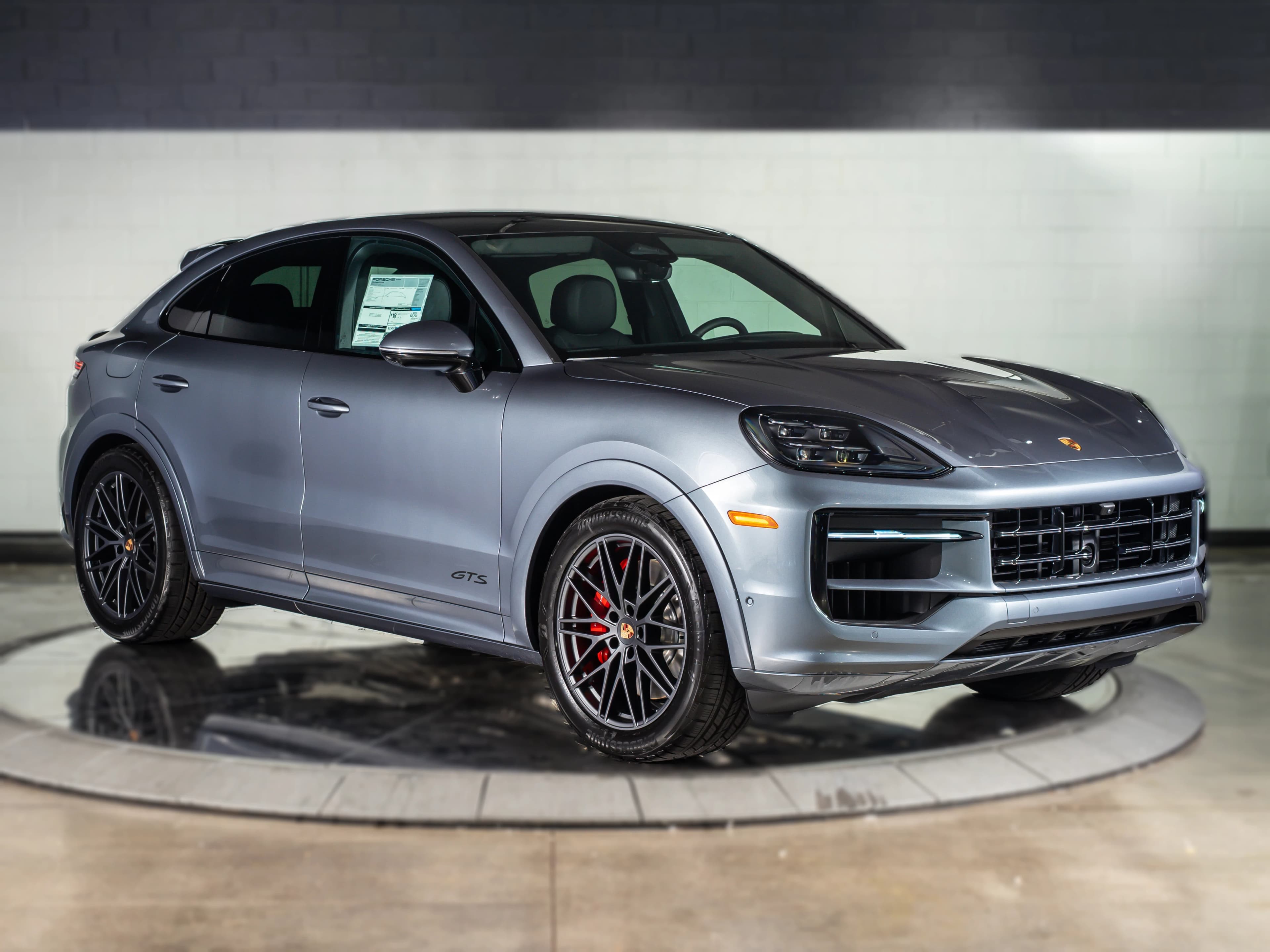 Porsche Cayenne GTS Coupe AWD 2026 — side view