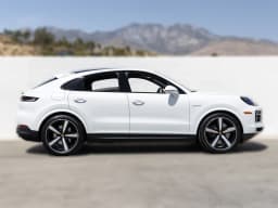 Porsche Cayenne S E-Hybrid Coupe AWD 2026 — side view