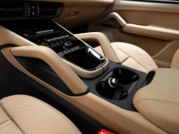 Porsche Cayenne S E-Hybrid Coupe AWD 2026 — side view