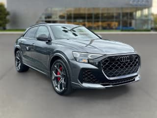 Audi RS Q8 performance quattro