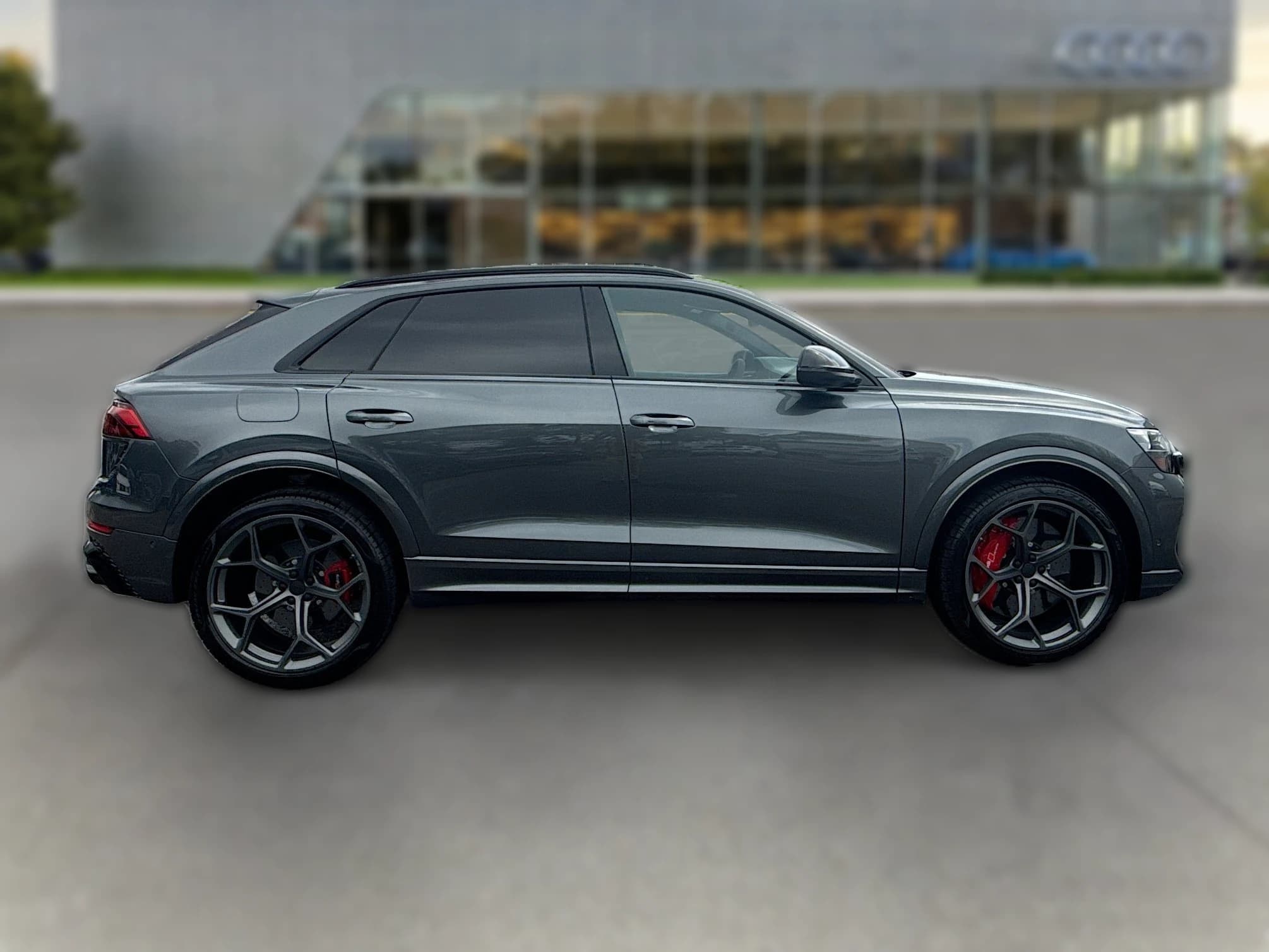 Audi RS Q8 performance quattro 2026 — side view