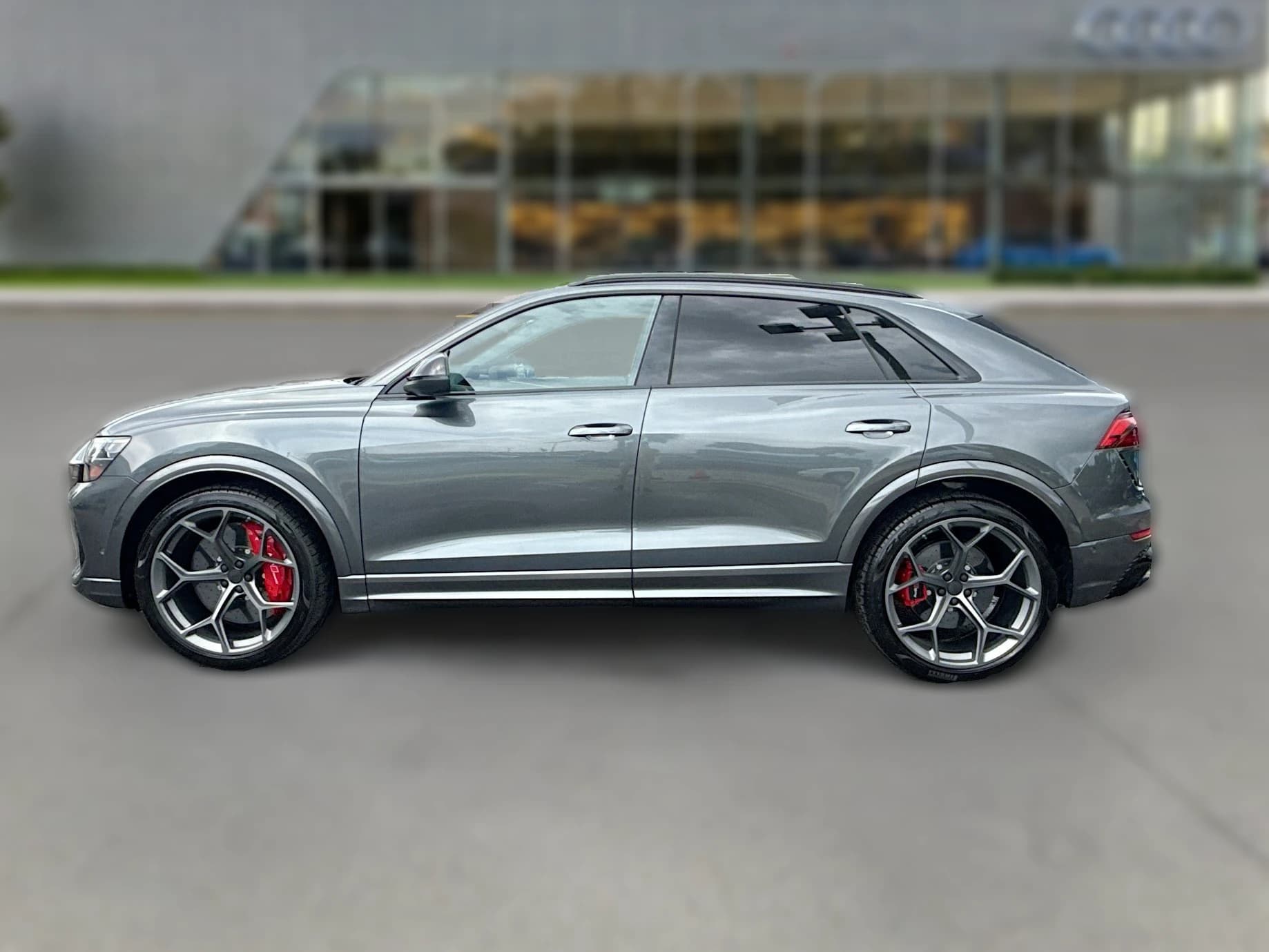 Audi RS Q8 performance quattro 2026 — side view