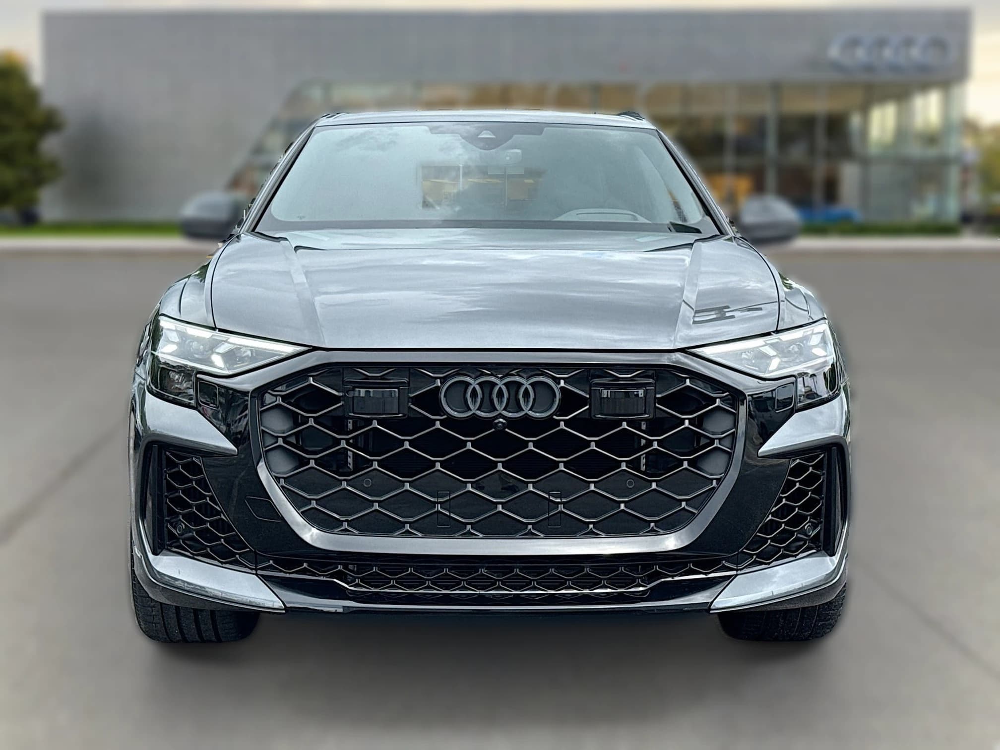 Audi RS Q8 performance quattro 2026 — side view