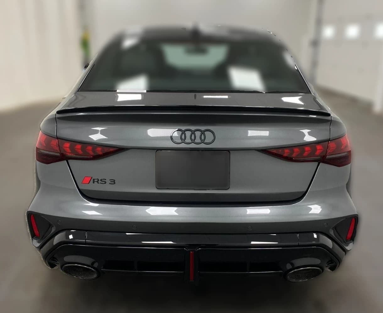 Audi RS 3 Base quattro 2026 — side view