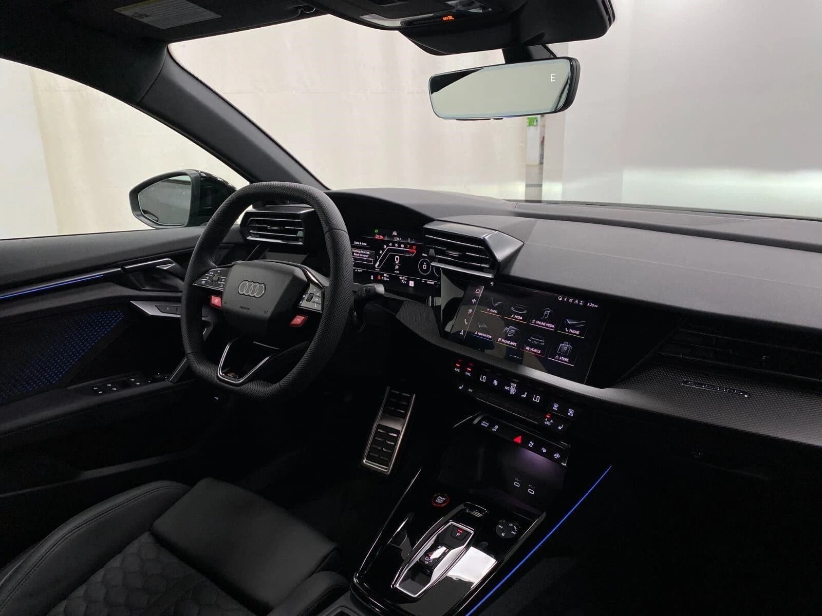 Audi RS 3 Base quattro 2026 — side view