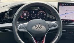 Volkswagen Golf GTI SE 2.0T DSG 2026 — side view