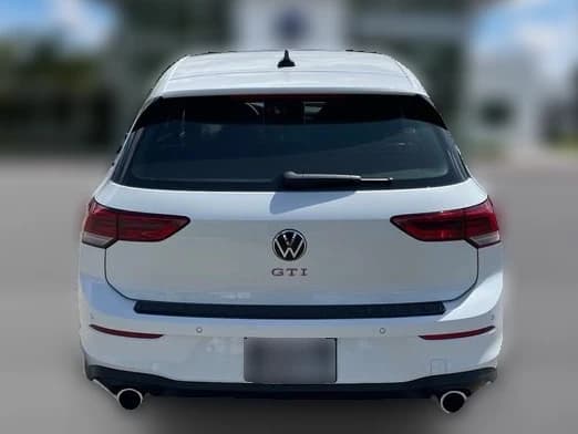 Volkswagen Golf GTI SE 2.0T DSG 2026 — side view