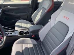 Volkswagen Golf GTI SE 2.0T DSG 2026 — side view