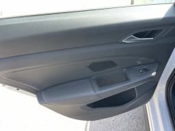 Volkswagen Golf GTI SE 2.0T DSG 2026 — side view
