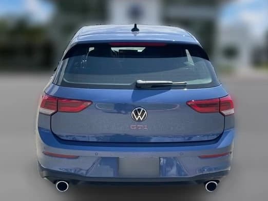 Volkswagen Golf GTI SE 2.0T DSG 2026 — side view