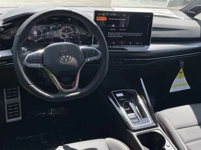 Volkswagen Golf GTI SE 2.0T DSG 2026 — side view